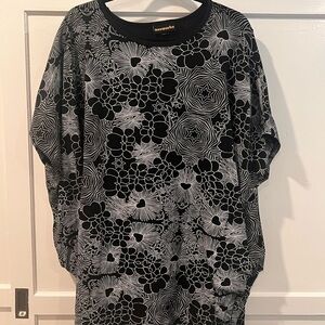 Nooworks circle dress - size Small